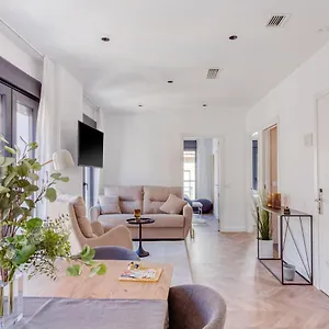 3* Апарт-отель Limehome Calle Ancha Del Carmen - Digital Access